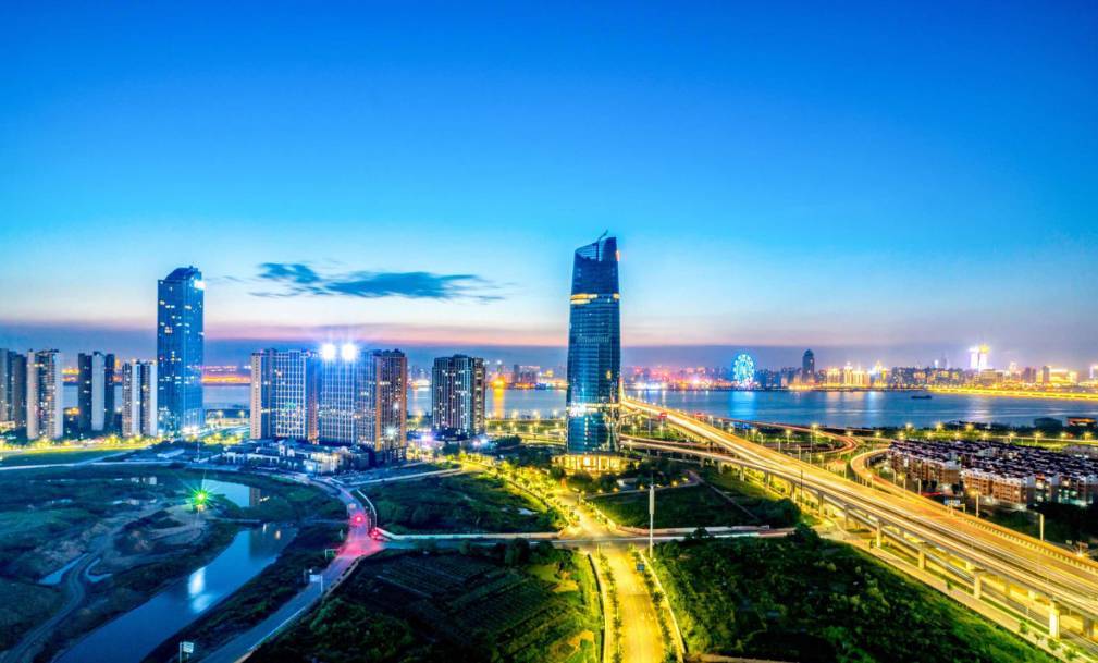 江西首個(gè)過百億元城區(qū)誕生,南昌的&ldquo;土豪區(qū)&rdquo;竟然不是紅谷灘和九龍湖?_財(cái)經(jīng)_網(wǎng)